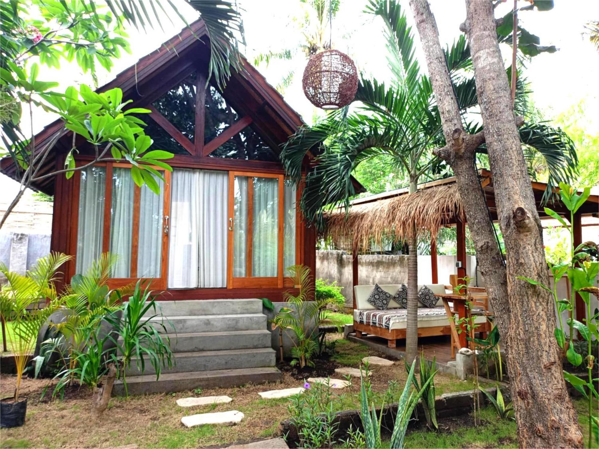 Bintang Tiga Bungalows 길리 아이르 외부 사진